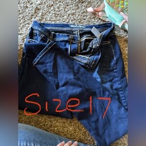 Wallflower skinny jeans